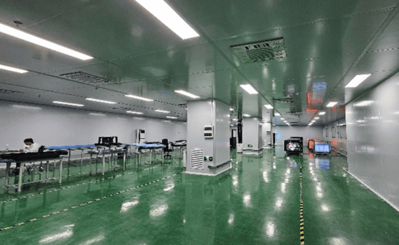 65 Inch bus stop digital signage Production Workshop