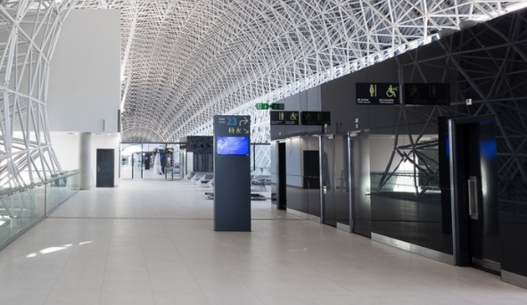 <span style="font-weight:500;"><span style="font-size:20px;">Transportation Hubs</span></span>