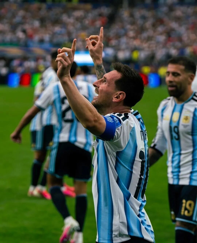 Lionel Messi.jpg